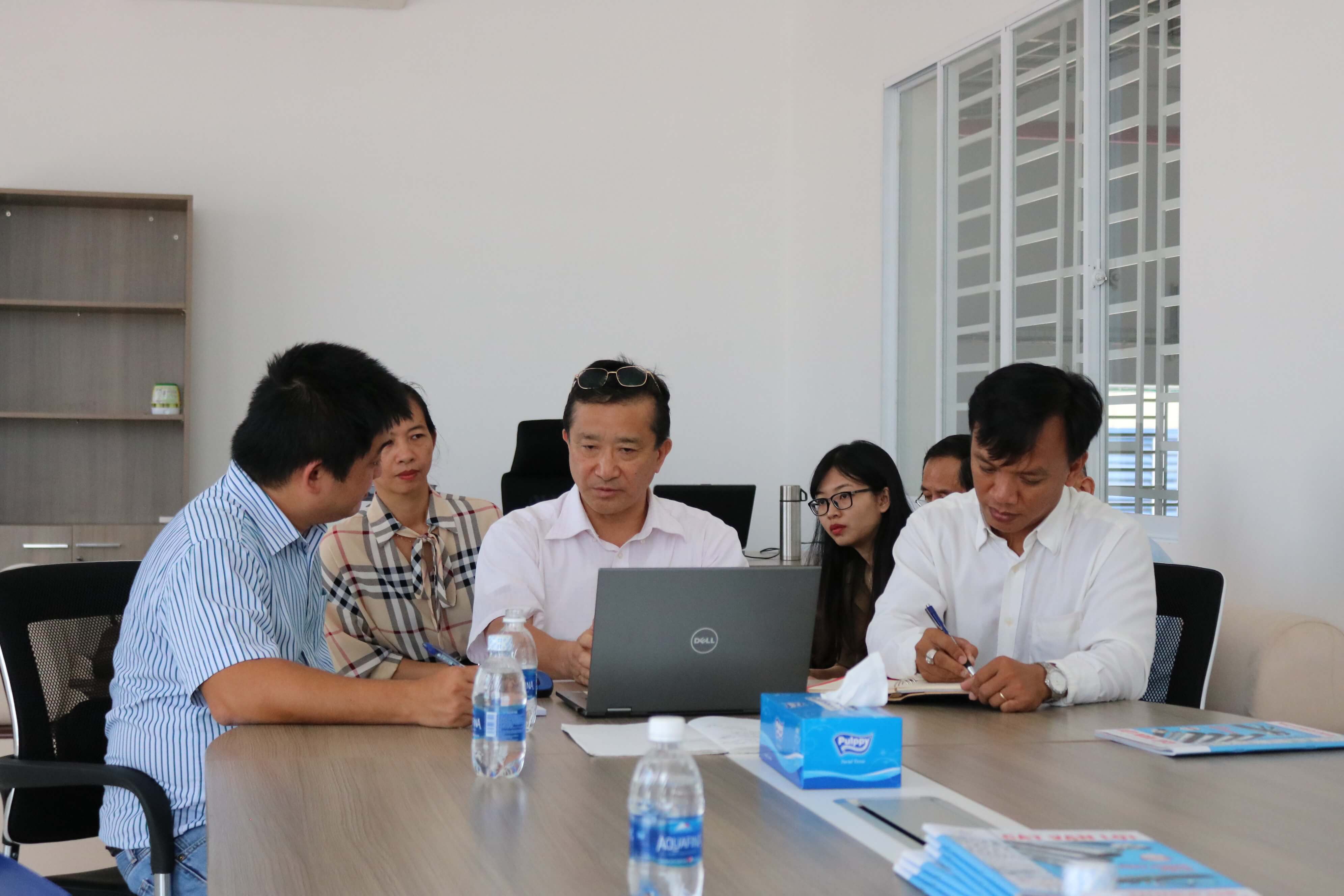 phái đoàn chuyên gia IMT và MPA thăm nhà máy sản xuất ống thép luồn dây điện CÁT VẠN LỢI